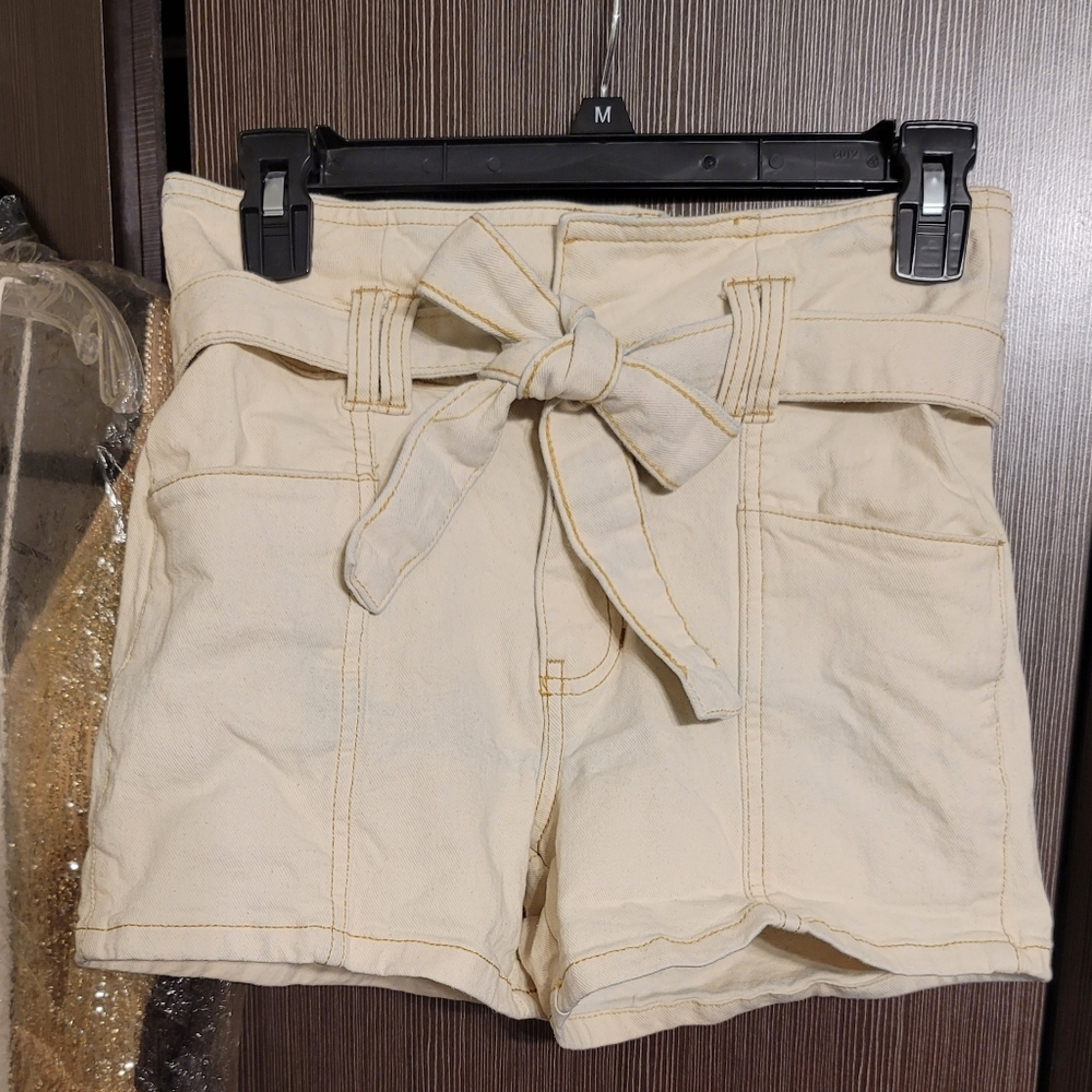 Ban-jara Cream denim shorts